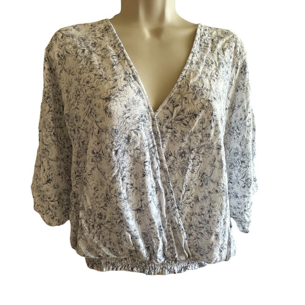 Mahina ~ White and Blue Floral cropped top ~ smocking hem detail ~ Dolan sleeve